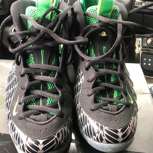 nike foamposite size 10